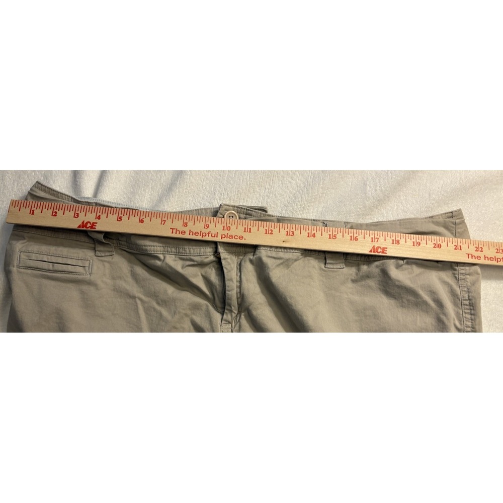 Avenue Stretch Plus Size‎ 20 Khaki Chino Bermuda Pockets - Picture 3 of 8